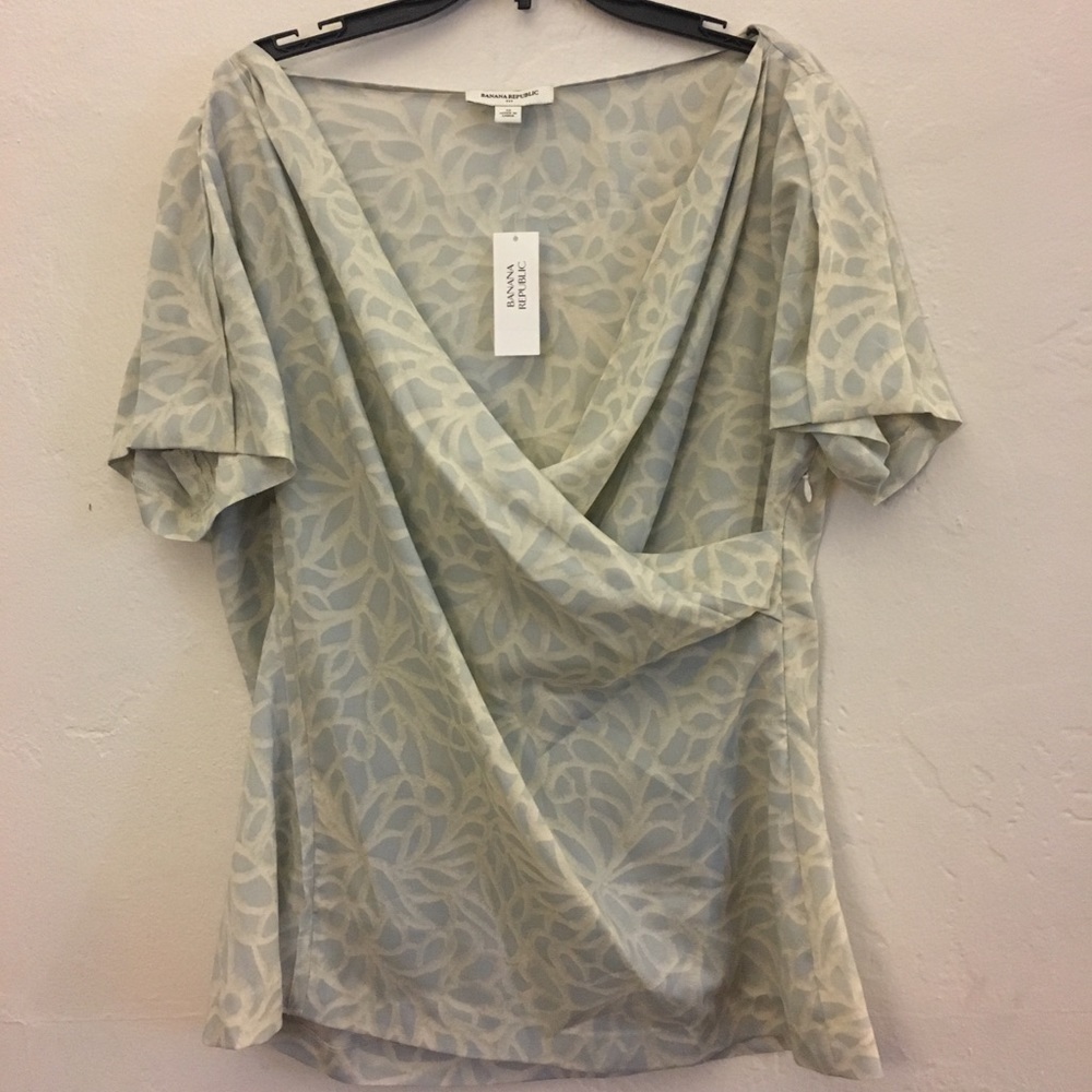 Banana Republic blouse size 12